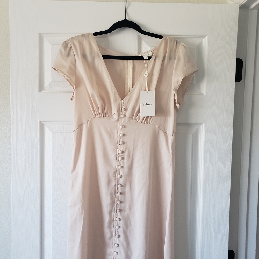 Böhme Emersyn Dress Champagne V-Neck Silky Flow Elopement Gown - Picture 7 of 13